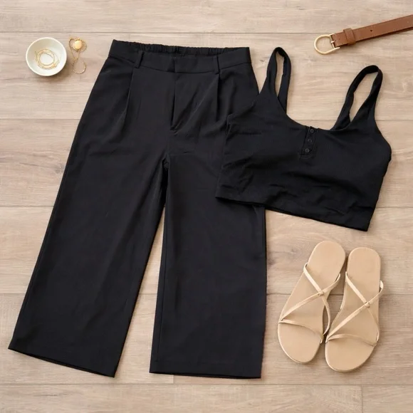 Vuori Villa Trouser, short in black (NEVER WORN) - Picture 5 of 6